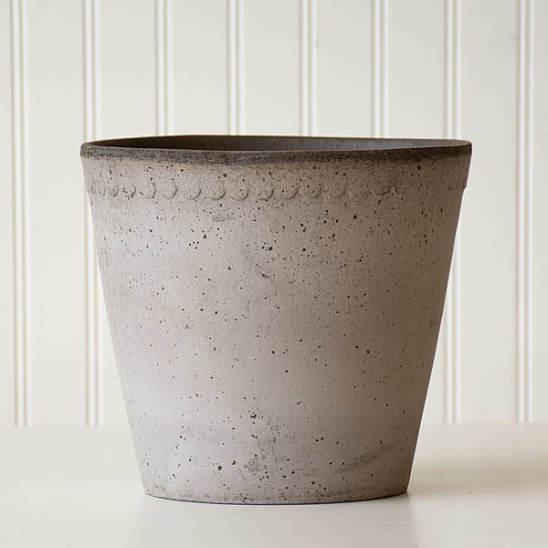 Gray Cottage Pot And Saucer, 8½" Wide